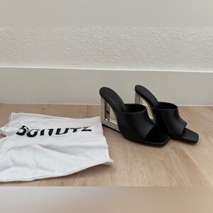 New Schultz Filipe Mule Glam Deluxe Napa Black in Size 7